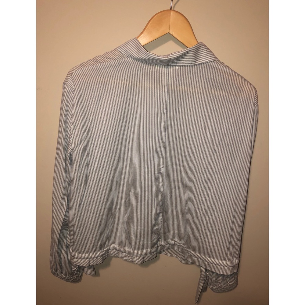 H&M Blouse - Picture 3 of 4